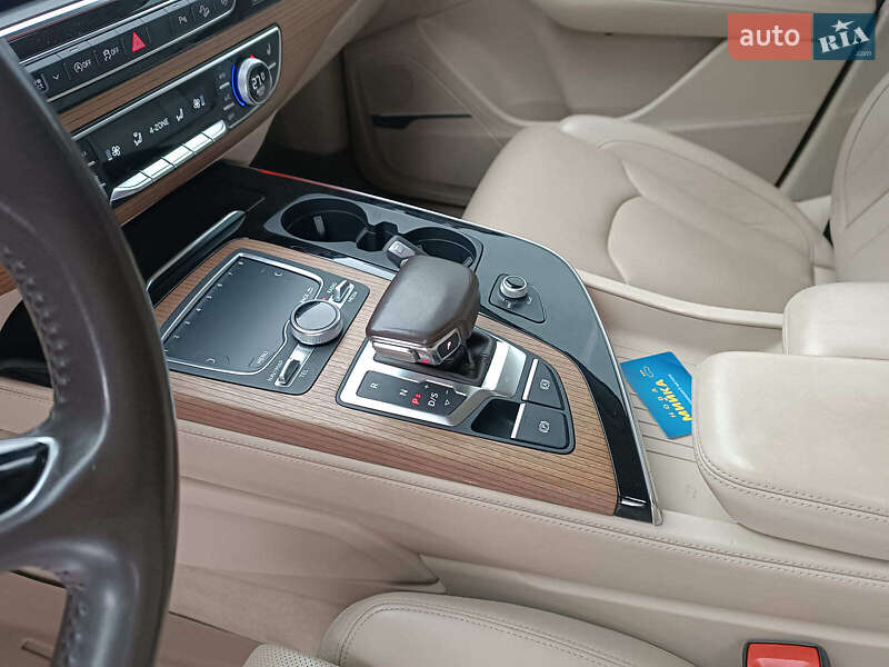 Внедорожник / Кроссовер Audi Q7 2018 в Львове