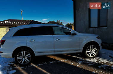 Внедорожник / Кроссовер Audi Q7 2015 в Сарнах