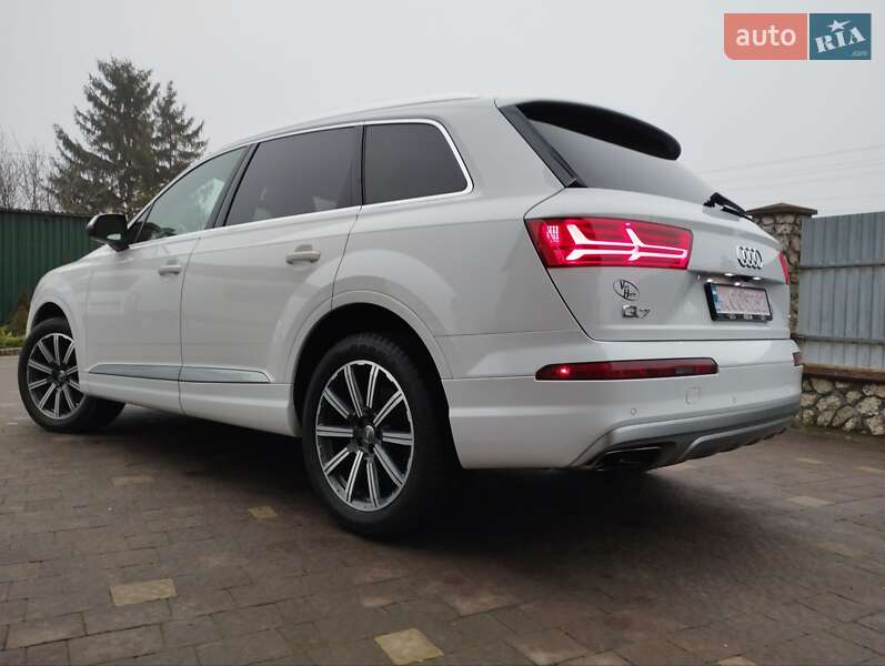 Внедорожник / Кроссовер Audi Q7 2016 в Тернополе