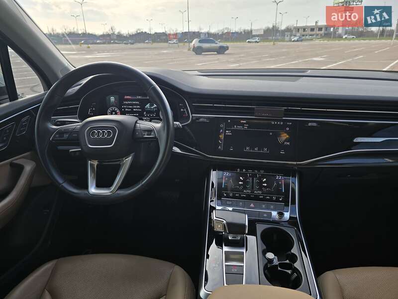 Позашляховик / Кросовер Audi Q7 2020 в Одесі