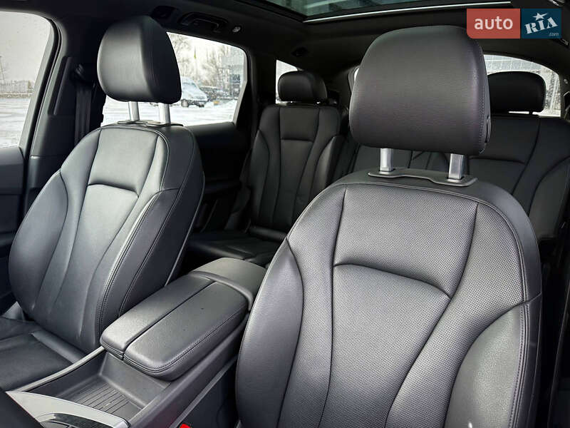 Внедорожник / Кроссовер Audi Q7 2018 в Киеве