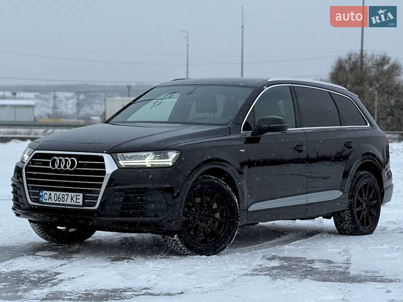Внедорожник / Кроссовер Audi Q7 2018 в Киеве