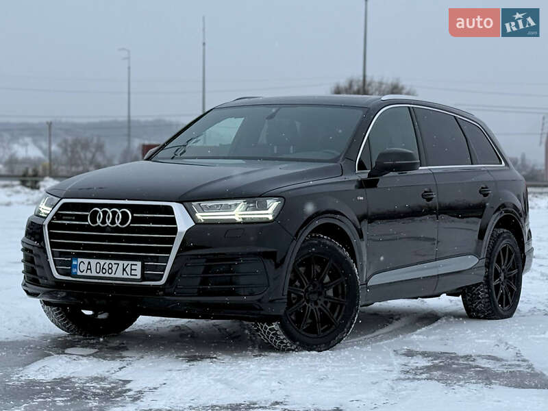Внедорожник / Кроссовер Audi Q7 2018 в Киеве
