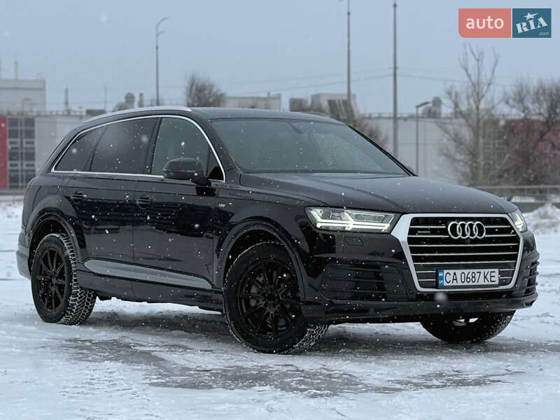 Внедорожник / Кроссовер Audi Q7 2018 в Киеве
