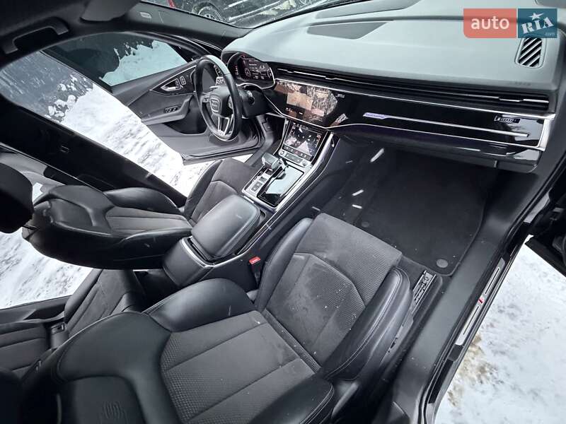Внедорожник / Кроссовер Audi Q7 2021 в Киеве