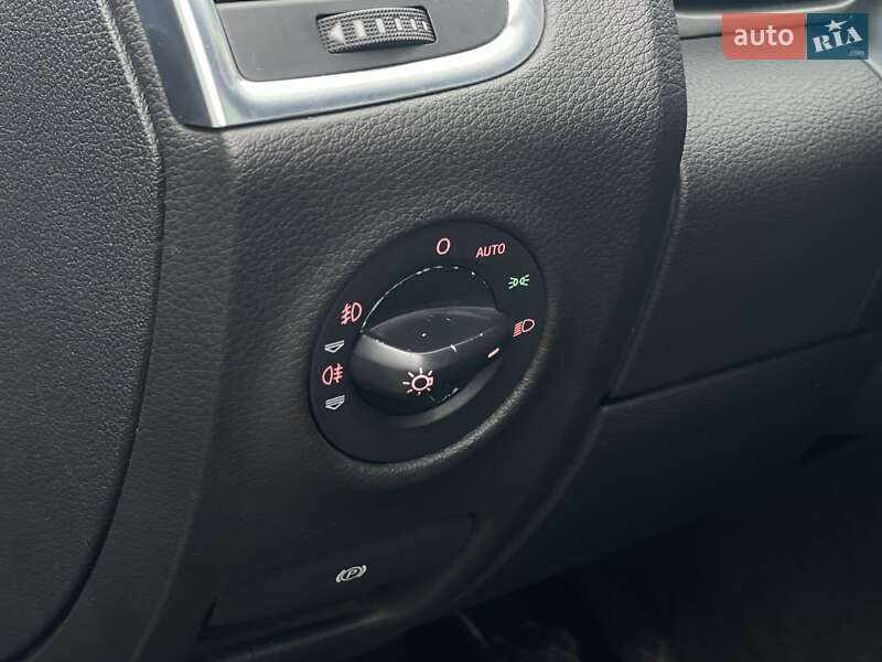 Внедорожник / Кроссовер Audi Q7 2006 в Днепре