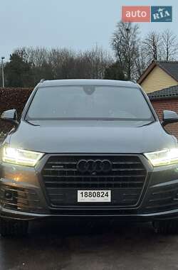 Позашляховик / Кросовер Audi Q7 2017 в Львові