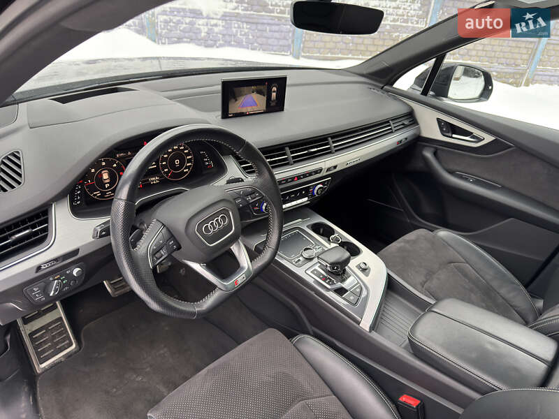 Внедорожник / Кроссовер Audi Q7 2018 в Луцке