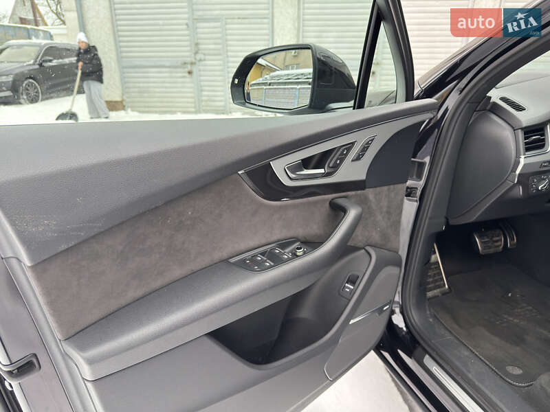 Внедорожник / Кроссовер Audi Q7 2018 в Луцке