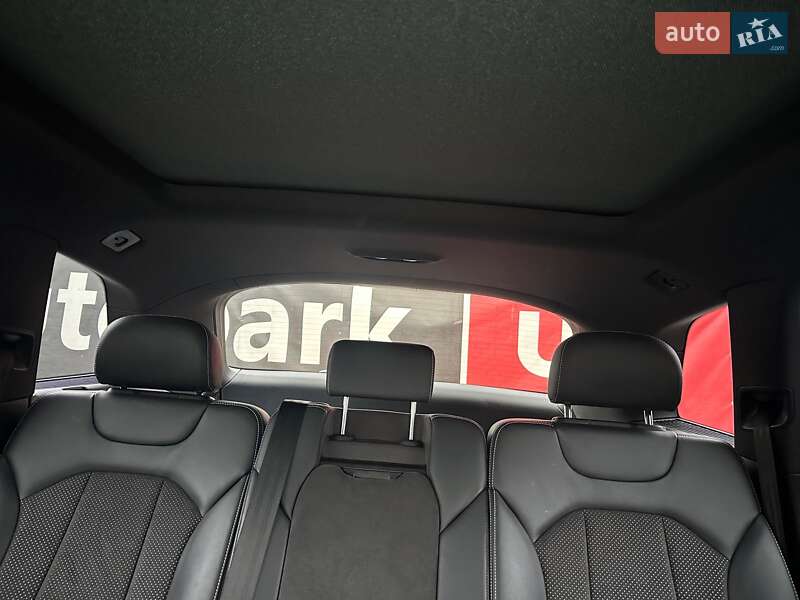 Внедорожник / Кроссовер Audi Q7 2017 в Запорожье