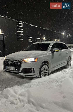 Позашляховик / Кросовер Audi Q7 2022 в Тернополі