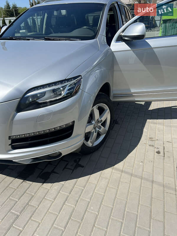 Внедорожник / Кроссовер Audi Q7 2011 в Томашполе