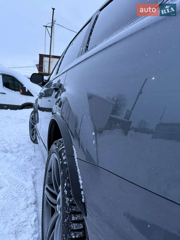 Внедорожник / Кроссовер Audi Q7 2013 в Дубно