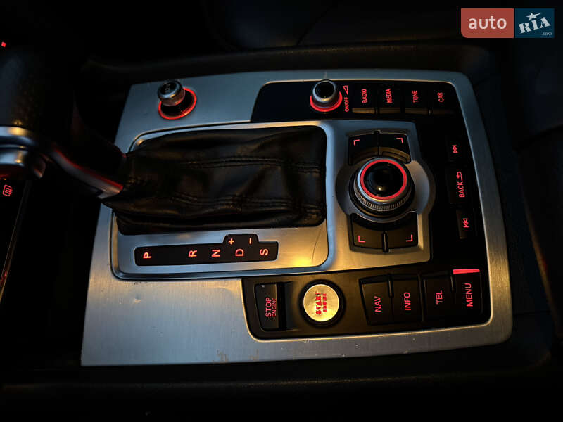 Внедорожник / Кроссовер Audi Q7 2013 в Дубно