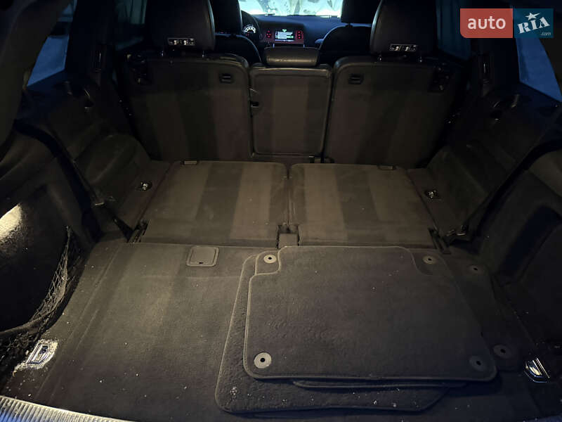 Внедорожник / Кроссовер Audi Q7 2013 в Дубно