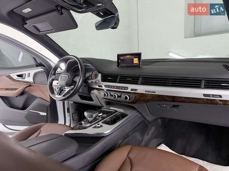 Внедорожник / Кроссовер Audi Q7 2018 в Трускавце