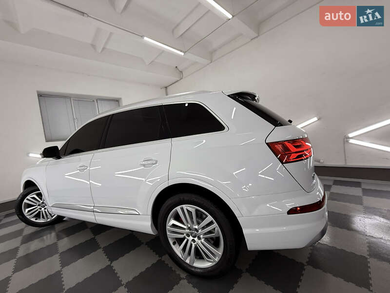 Внедорожник / Кроссовер Audi Q7 2018 в Трускавце