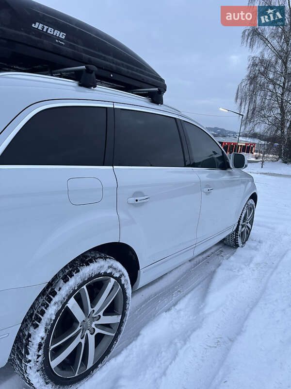 Внедорожник / Кроссовер Audi Q7 2014 в Крюковщине