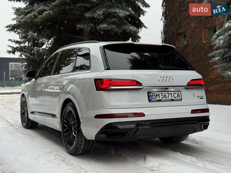 Внедорожник / Кроссовер Audi Q7 2020 в Киеве
