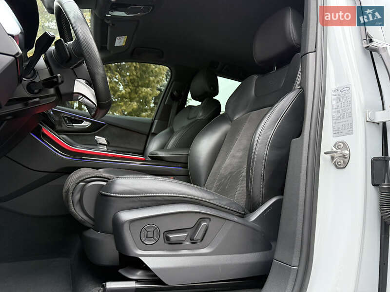 Внедорожник / Кроссовер Audi Q7 2020 в Киеве