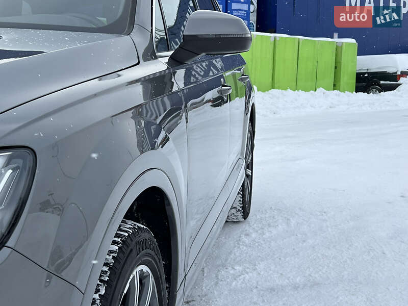 Внедорожник / Кроссовер Audi Q7 2017 в Ковеле
