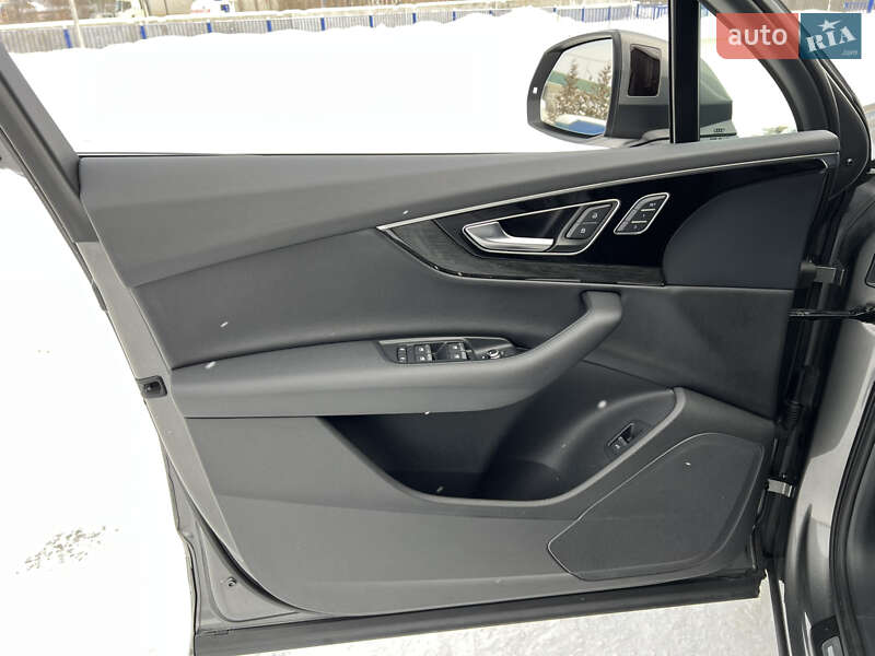 Внедорожник / Кроссовер Audi Q7 2017 в Ковеле