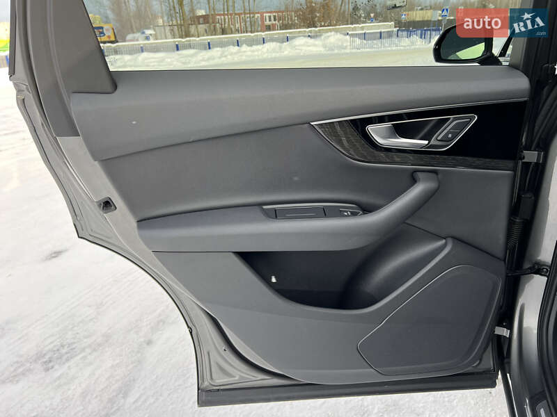 Внедорожник / Кроссовер Audi Q7 2017 в Ковеле