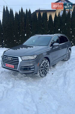 Позашляховик / Кросовер Audi Q7 2017 в Львові