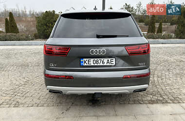 Позашляховик / Кросовер Audi Q7 2018 в Дніпрі