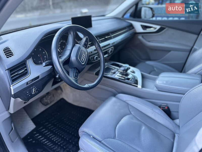 Внедорожник / Кроссовер Audi Q7 2017 в Тернополе