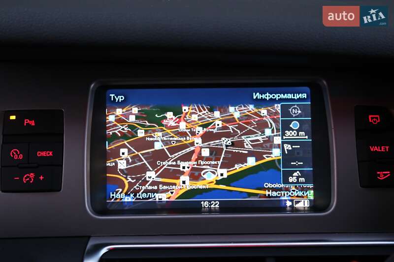 Внедорожник / Кроссовер Audi Q7 2015 в Киеве