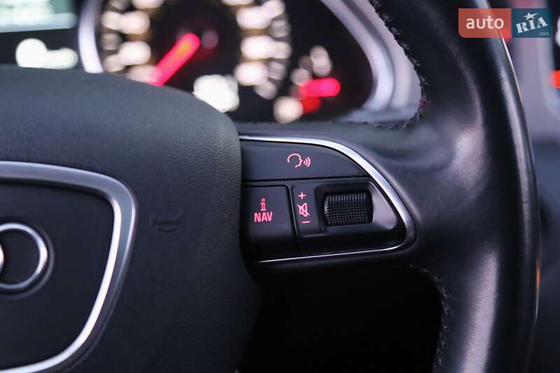 Внедорожник / Кроссовер Audi Q7 2015 в Киеве