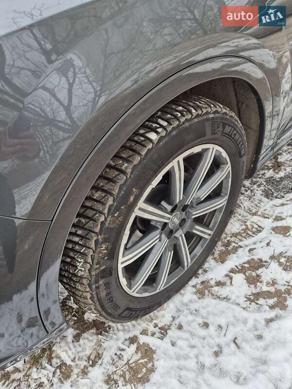 Внедорожник / Кроссовер Audi Q7 2016 в Дунаевцах