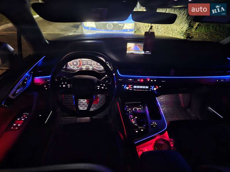 Внедорожник / Кроссовер Audi Q7 2016 в Дунаевцах