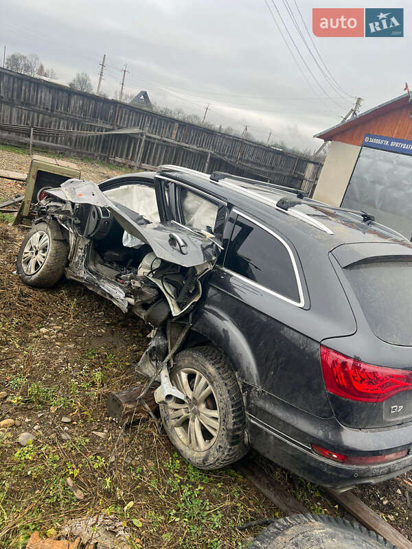 Внедорожник / Кроссовер Audi Q7 2010 в Косове