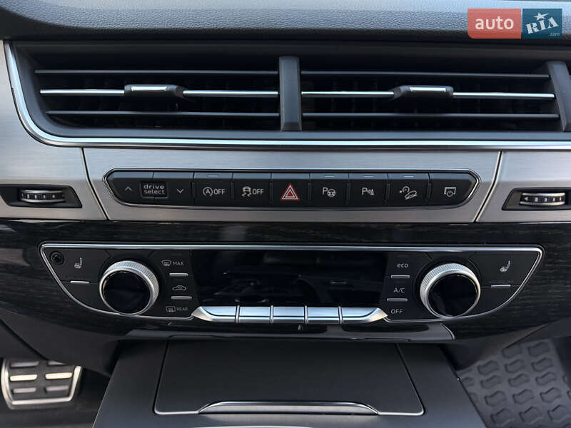 Внедорожник / Кроссовер Audi Q7 2019 в Одессе