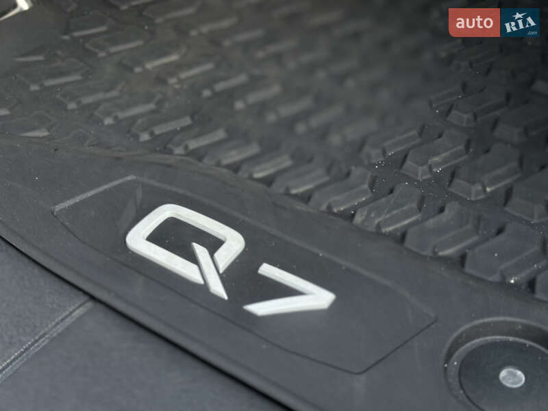 Внедорожник / Кроссовер Audi Q7 2019 в Одессе