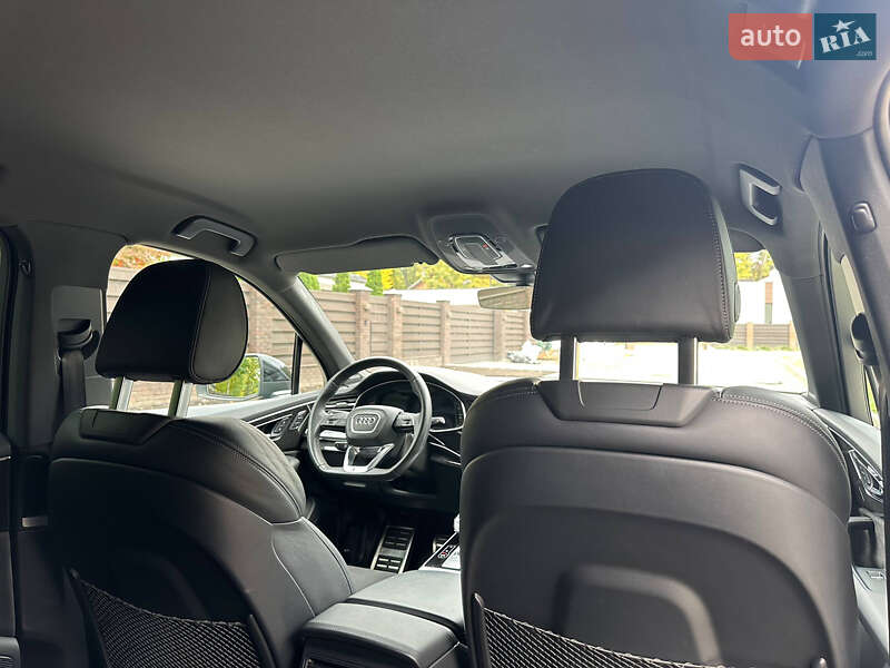 Внедорожник / Кроссовер Audi Q7 2020 в Киеве