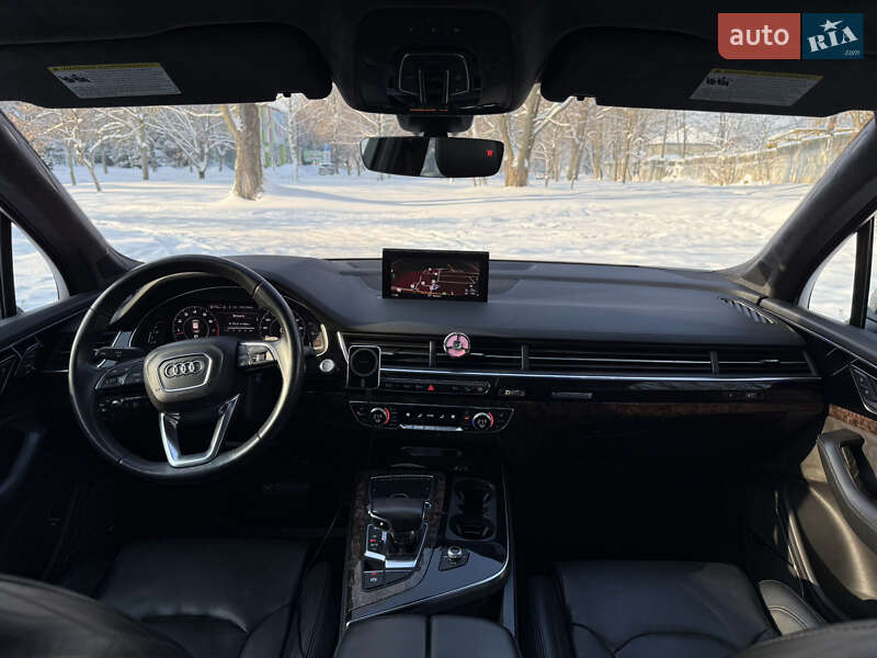 Внедорожник / Кроссовер Audi Q7 2018 в Чернигове