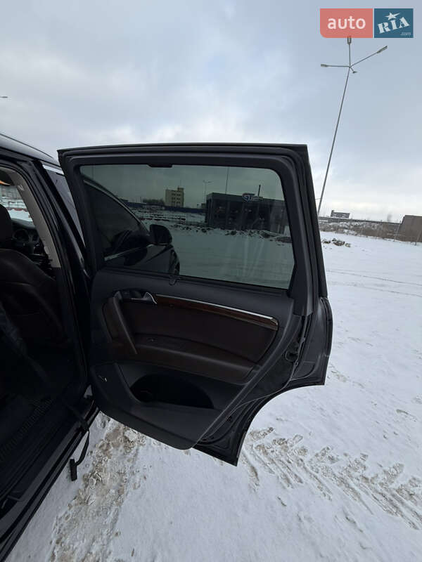 Внедорожник / Кроссовер Audi Q7 2011 в Виннице