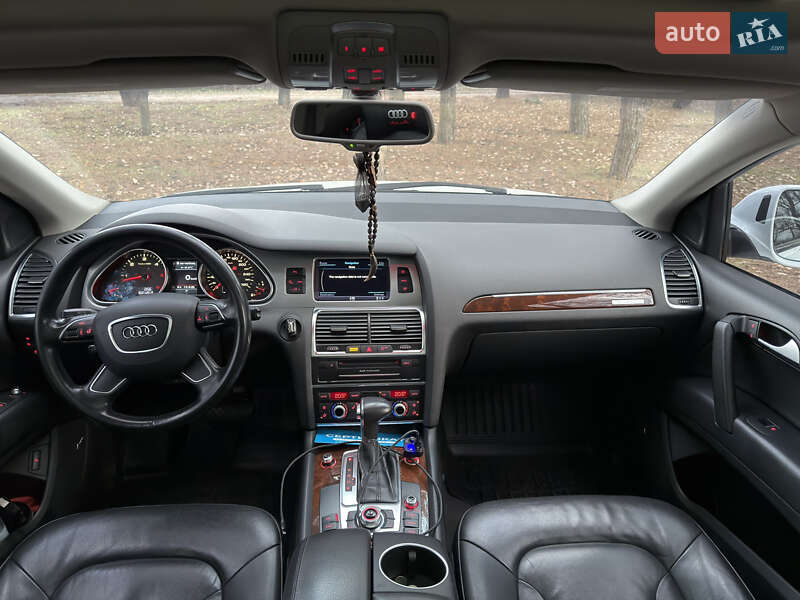Внедорожник / Кроссовер Audi Q7 2013 в Кременчуге