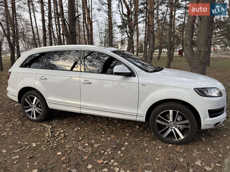 Внедорожник / Кроссовер Audi Q7 2013 в Кременчуге