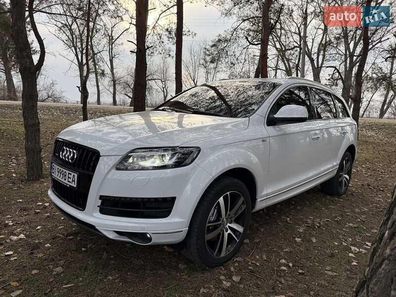 Внедорожник / Кроссовер Audi Q7 2013 в Кременчуге