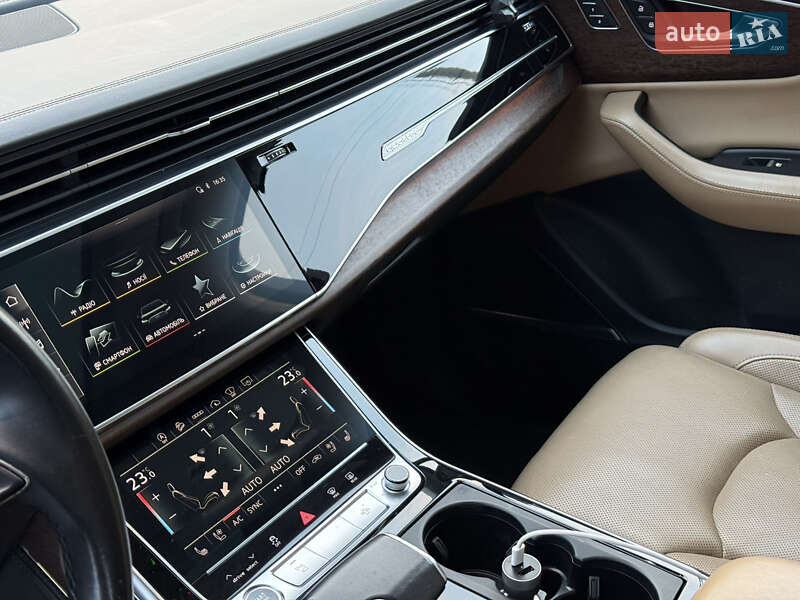 Внедорожник / Кроссовер Audi Q7 2022 в Львове