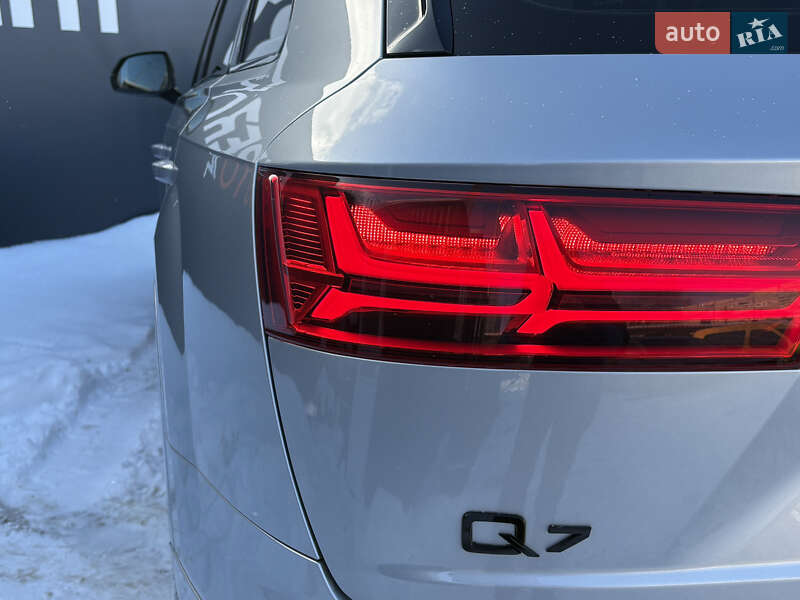 Внедорожник / Кроссовер Audi Q7 2016 в Львове