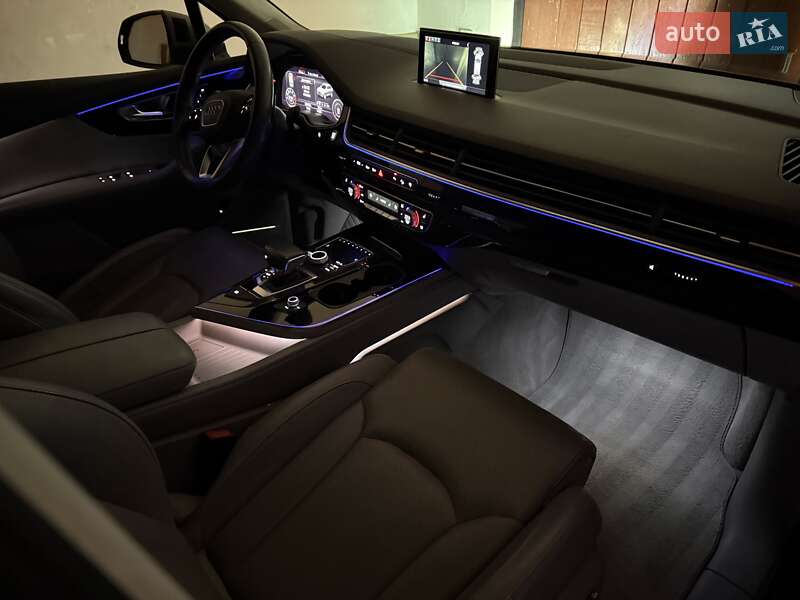 Внедорожник / Кроссовер Audi Q7 2016 в Львове фото 128 Внедорожник / Кроссовер Audi Q7 2016 в Львове