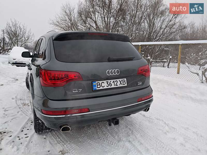 Внедорожник / Кроссовер Audi Q7 2013 в Бродах