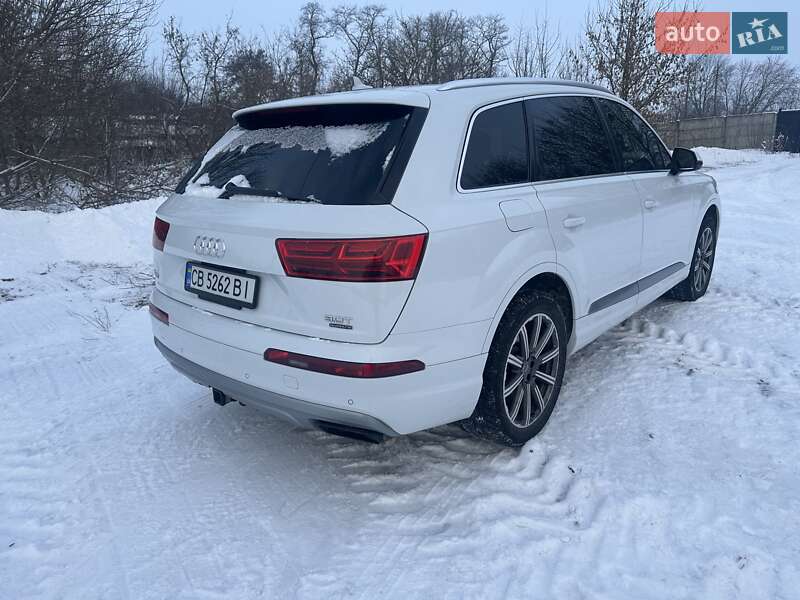 Внедорожник / Кроссовер Audi Q7 2017 в Чернигове