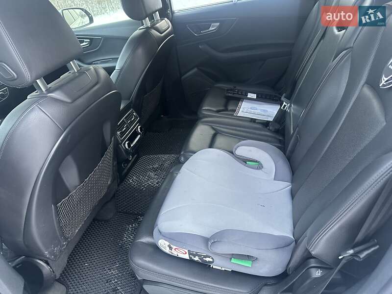 Внедорожник / Кроссовер Audi Q7 2017 в Чернигове