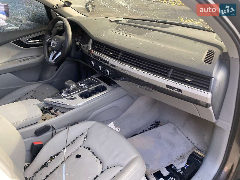 Внедорожник / Кроссовер Audi Q7 2017 в Львове